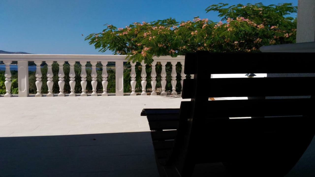 The Garden Of Elais Vila Šibenik Exterior foto
